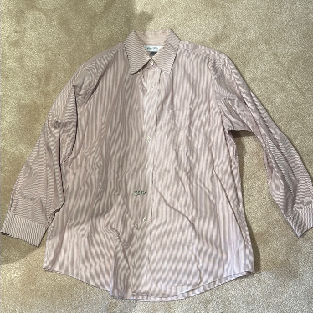 Brooks Brothers pinstripe Dress Shirt Classic Cotton
Men’s size 16 1/2 - 32/33